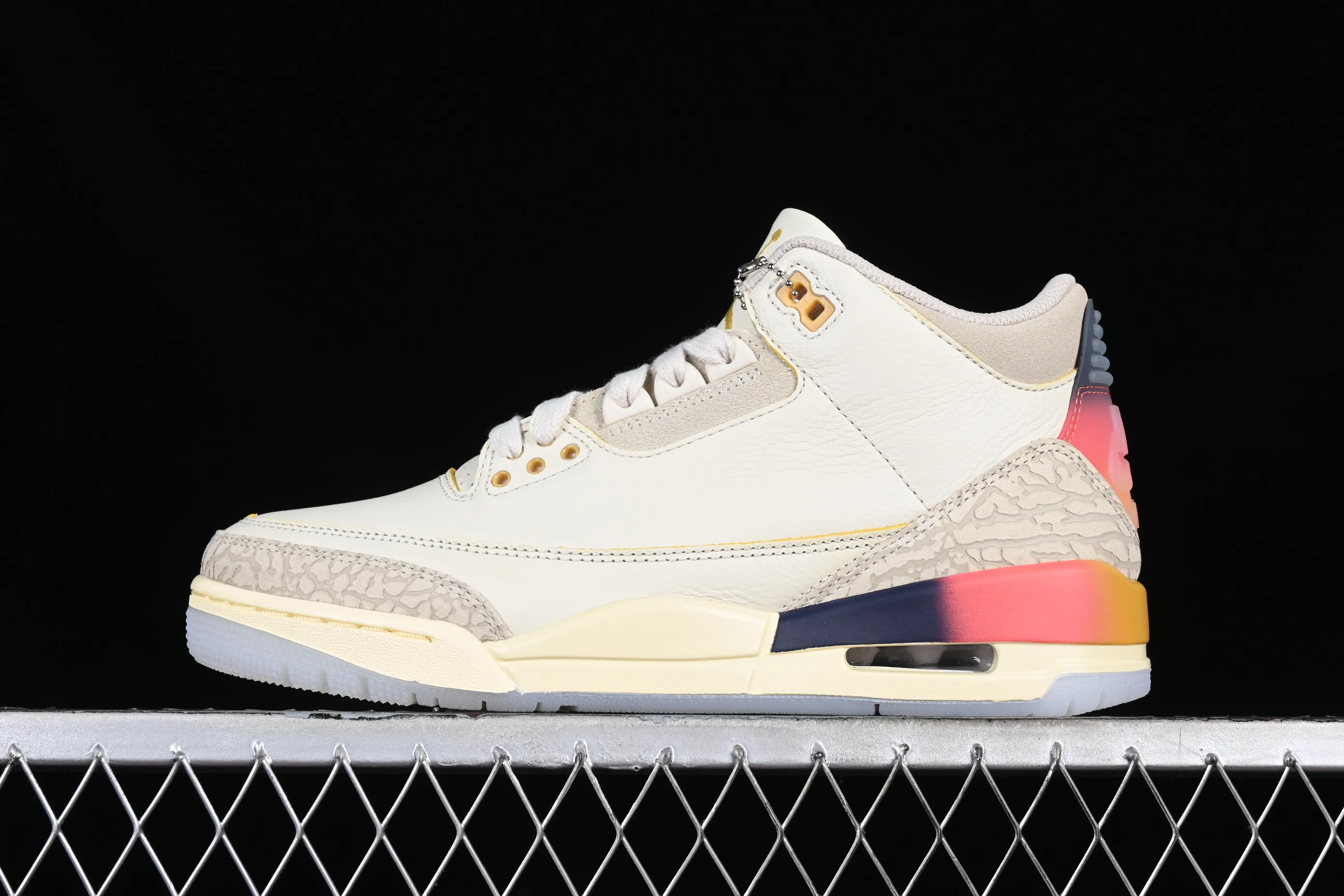 All categories Air Jordan Jordan series basketball shoes Air Jordan 3 LW version J.Balvin x Air Jordan 3 Retro AJ3 Joe 3 rainbow gradient FN0344-901
